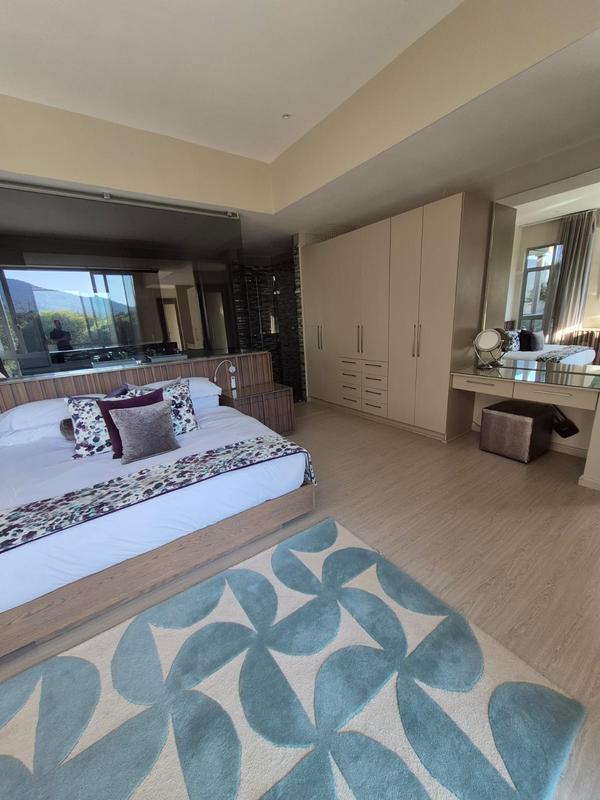 6 Bedroom Property for Sale in The Islands Estates North West